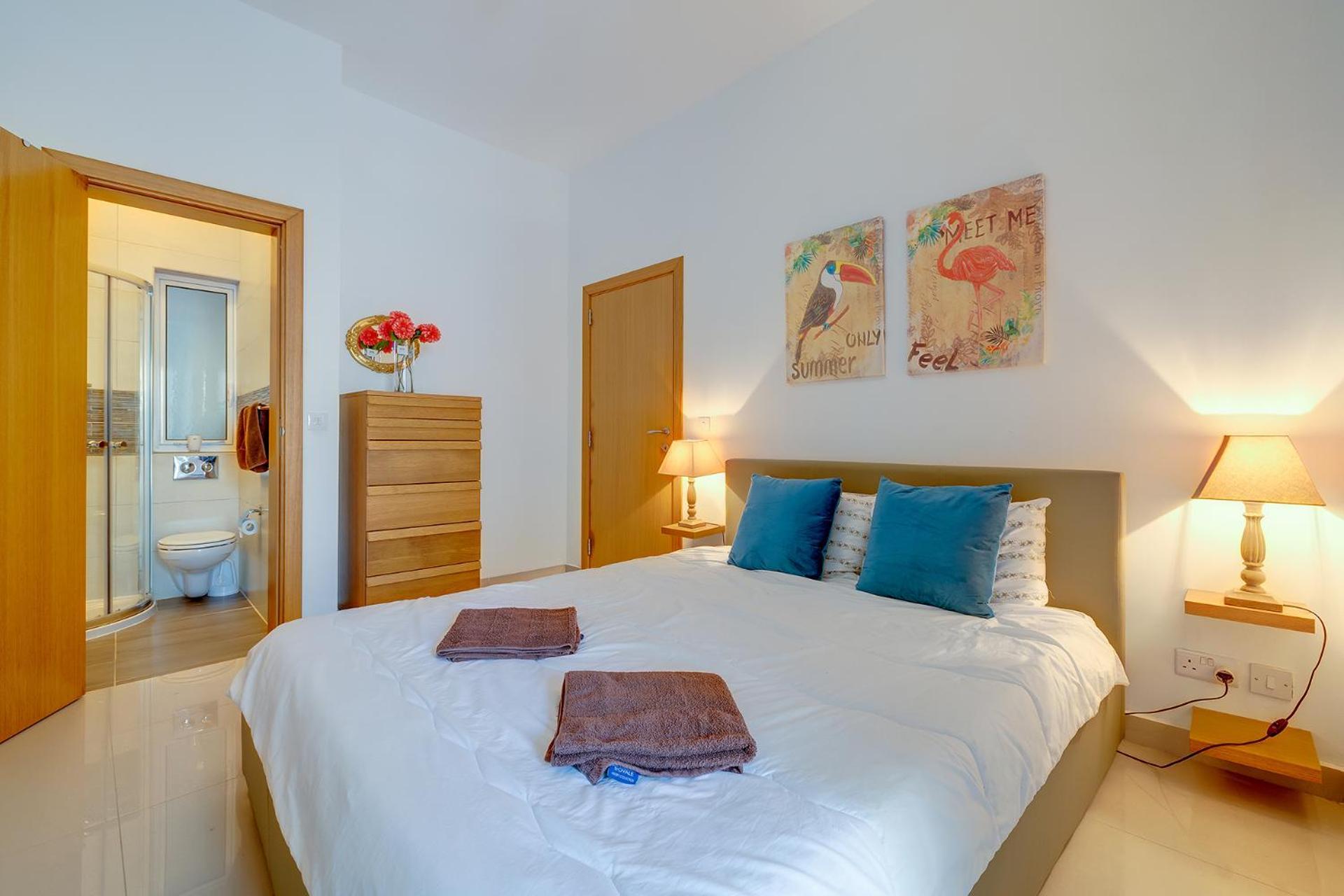 Prime Location Apartment With Side Seaviews Sliema Exteriér fotografie